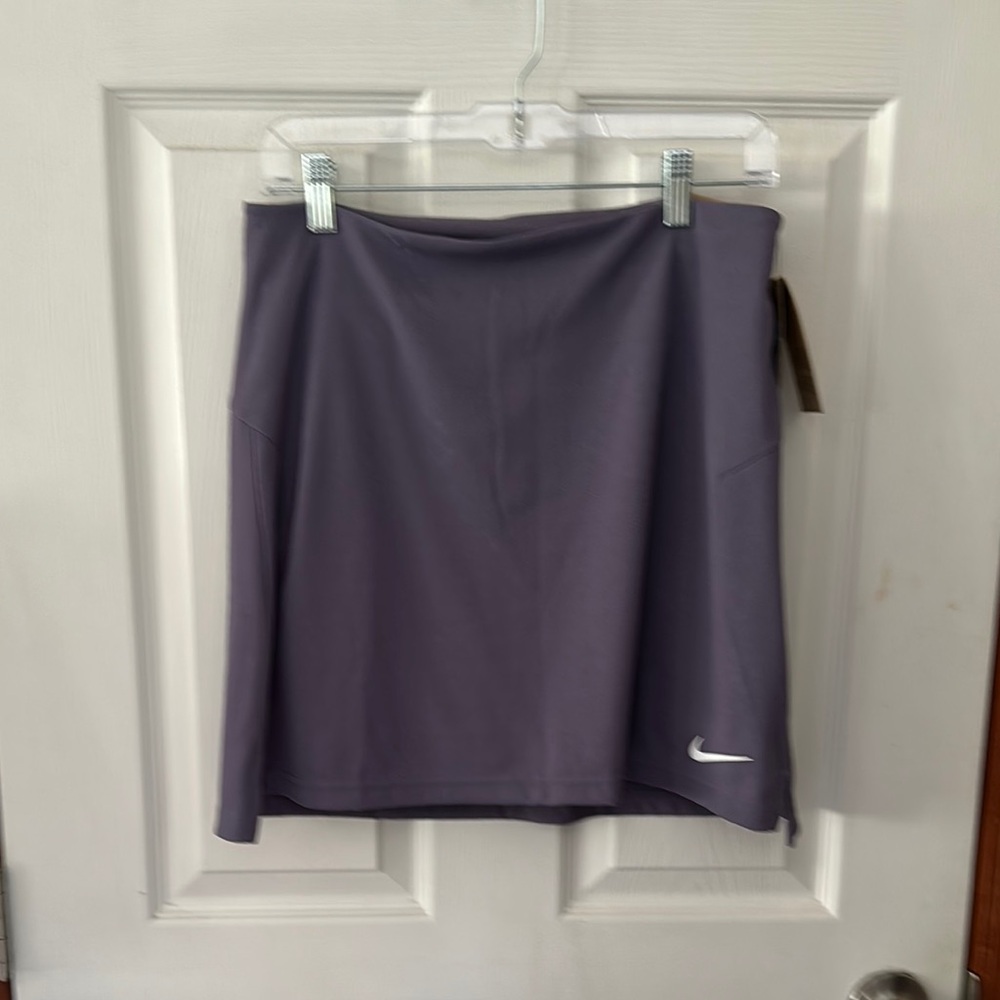Nike Lavender Golf/Athleisure Skort. Beautiful material with Stretch. Waist 15.5